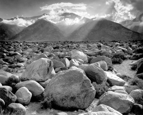 Ansel-Adams-Landscape-Photography-Mount-Williamson-1944